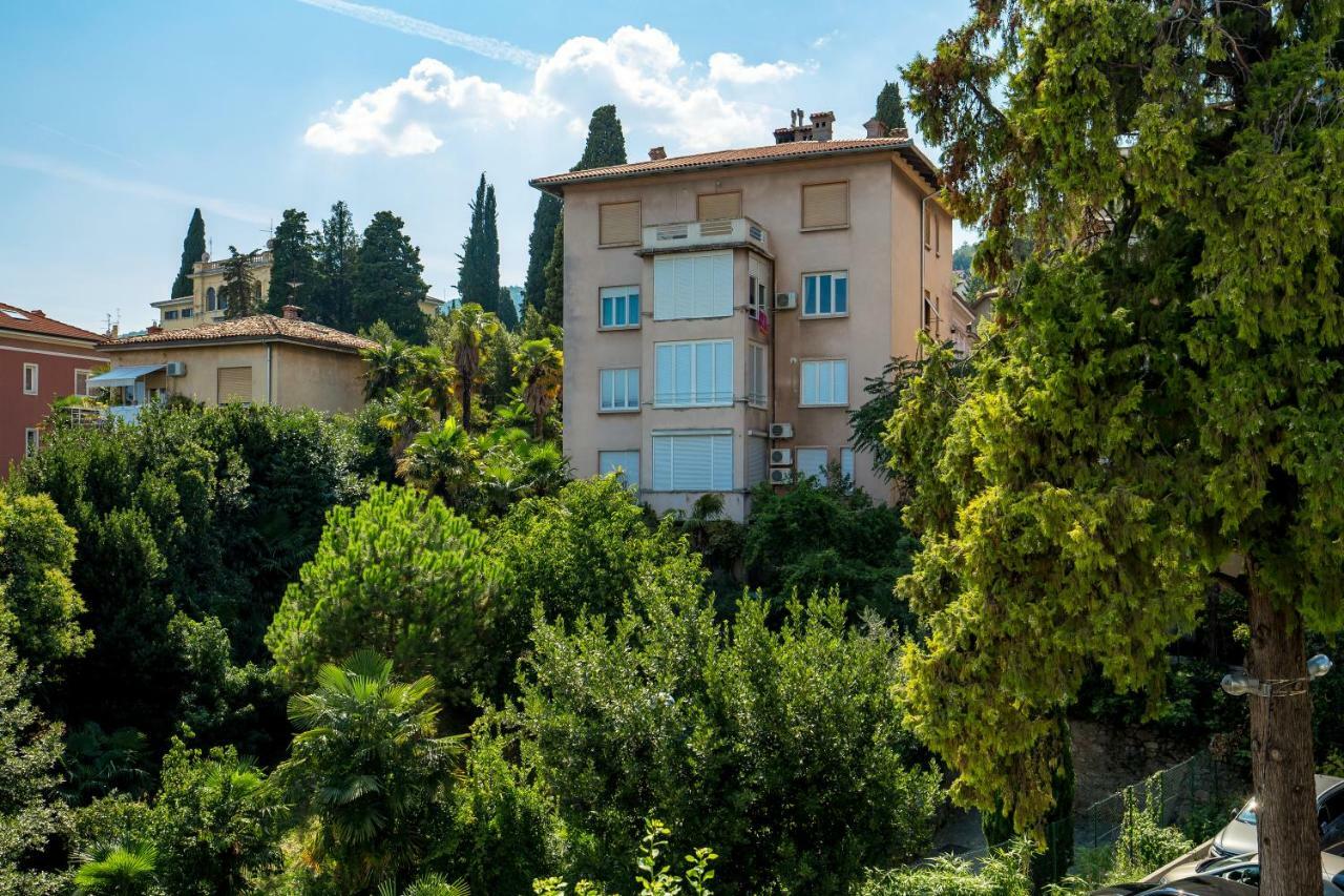 Apartments Liana Opatija Exterior photo